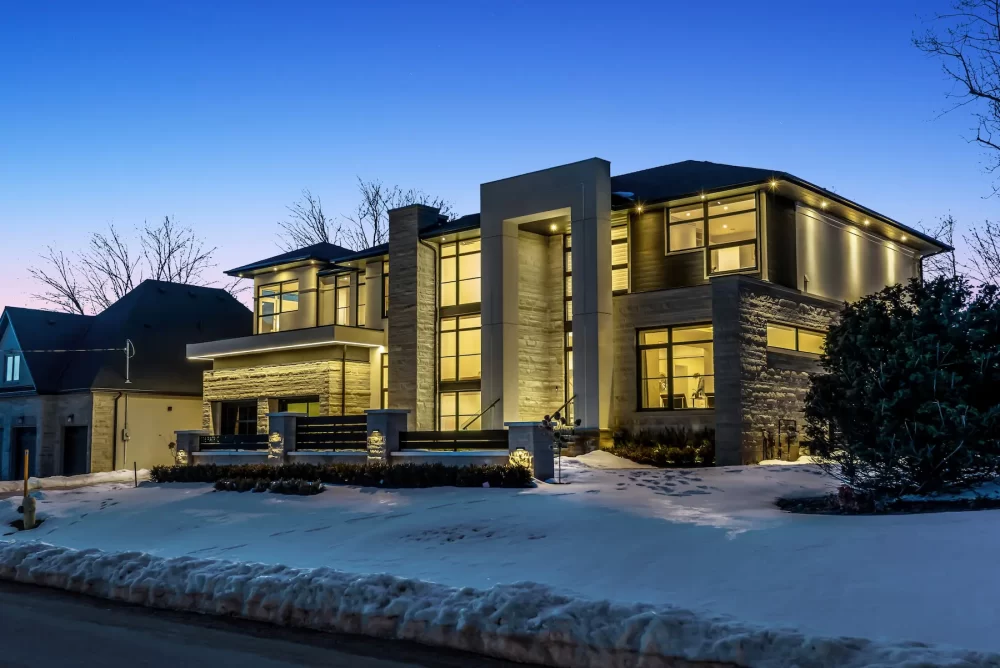 Real estate photography in Richmond Hill showcasing a luxury modern home exterior at twilight
